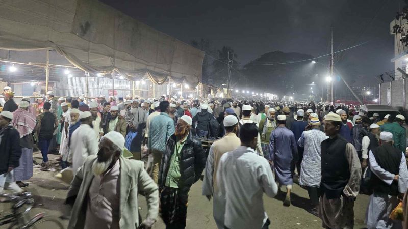 আম বয়ানে বিশ্ব ইজতেমা শুরু, মুসল্লিদের ঢল